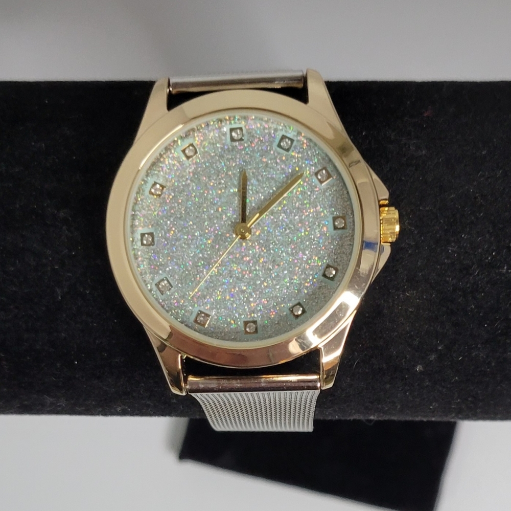 ▪︎New! Embassy Women's Watch
